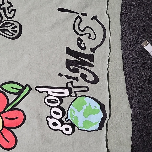 PacSun Olive Raw edges Graphic Tshirts - Picture 5 of 8